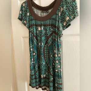 Apt 9 size M rayon top. Brown, turquoise and cream.